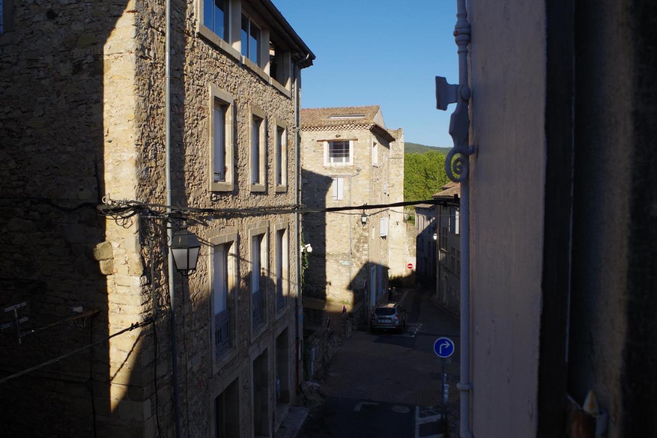 Hérépian La Tour De L'Ange酒店 外观 照片